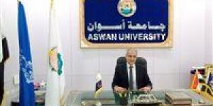 رئيس
      جامعة
      أسوان
      يتفقد
      امتحانات
      الفصل
      الدراسي
      الثاني
      2024-2025 - كورة نيوز