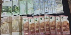 "الداخلية" تكشف قضية اتجار فى العملات الأجنبية بقيمة 12 مليون جنيه - كورة نيوز