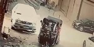 إخلاء
      سبيل
      سائق
      توكتوك
      وحبس
      عامل
      في
      واقعة
      مقتل
      سيدة
      وأطفالها
      الثلاثة
      في
      فيصل - كورة نيوز