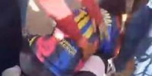 عاجل..
      التحقيق
      في
      واقعة
      مشاجرة
      طالبتين
      بمدرسة
      المعلمات
      في
      دمنهور - كورة نيوز