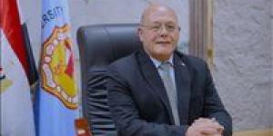 جامعة
      سوهاج
      تخصص
      اتوبيسات
      للطلاب
      من
      ذوى
      الإعاقة
      لنقلهم
      إلي
      المقرات
      الانتخابية - كورة نيوز