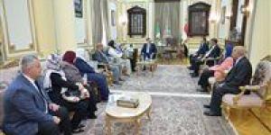 رئيس
      جامعة
      القاهرة
      يستقبل
      وفد
      الهيئة
      القومية
      ضمان
      جودة
      التعليم
      والاعتماد - كورة نيوز