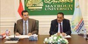 مجلس
      جامعة
      مطروح
      يكرم
      الكليات
      المتأهلة
      لجائزة
      مصر
      للتميز
      الحكومي
      وحاضنة
      "نماء" - كورة نيوز