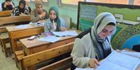 جدول
      امتحانات
      الصف
      الثاني
      الثانوي
      الترم
      الثاني
      2025 - كورة نيوز