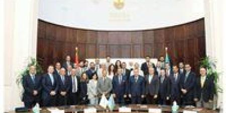 جامعة
      الإسكندرية
      توقع
      بروتوكول
      تعاون
      مع
      البنك
      الأهلى - كورة نيوز