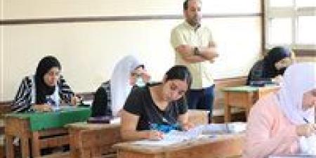 نموذج
      حل
      امتحان
      انجليزي
      للصف
      الثالث
      الإعدادي
      محافظة
      بورسعيد
      2025
      الترم
      الثاني - كورة نيوز