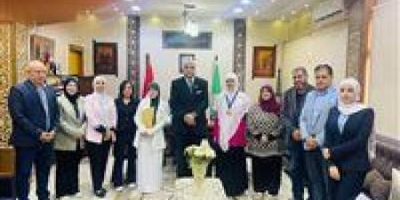 تكريم
      طالبتين
      من
      القليوبية
      فازتا
      بالمركزين
      الثاني
      والخامس
      في
      تحدي
      القراءة - كورة نيوز