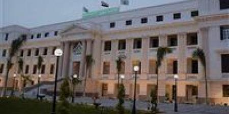 رئيس
      جامعة
      بنها
      يفتتح
      “أسبوع
      ريادة
      الأعمال” - كورة نيوز