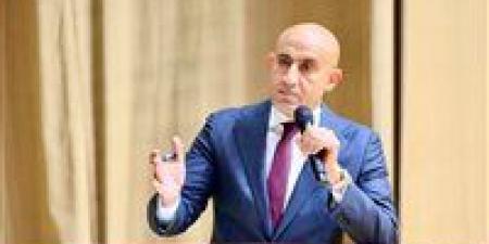 عاجل..
وزير
التعليم
يكشف
تفاصيل
المرحلة
الثانية
من
برنامج
تنمية
مهارات
اللغة
العربية - كورة نيوز