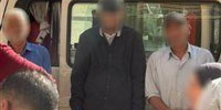 عاجل..
      النيابة
      العامة:
      المتهمون
      بهتك
      عرض
      5
      أطفال
      بمدرسة
      هددوا
      الضحايا
      بـ
      سكين - كورة نيوز