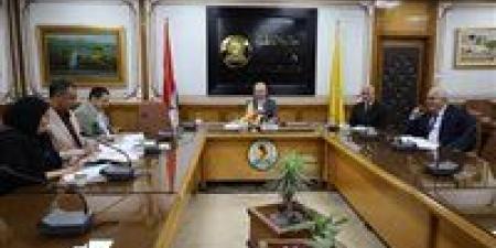 عاجل|
جامعة
المنيا:
10
ملايين
جنيه
دعم
لـ13.5
ألف
طالب
عبر
صندوق
التكافل
الاجتماعي
المركزي - كورة نيوز