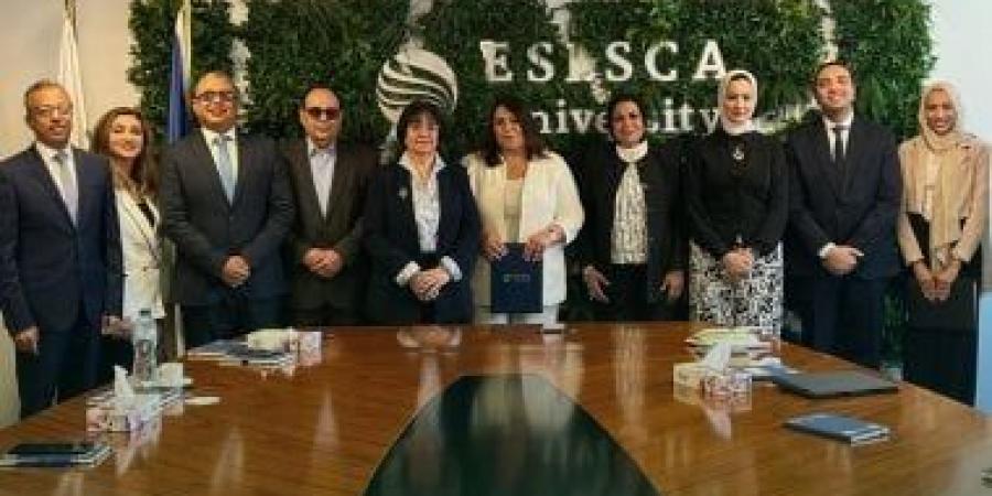 حياة كريمة توقع بروتوكول تعاون مع جامعة إسلسكا لتعزيز جهود التنمية المستدامة - كورة نيوز