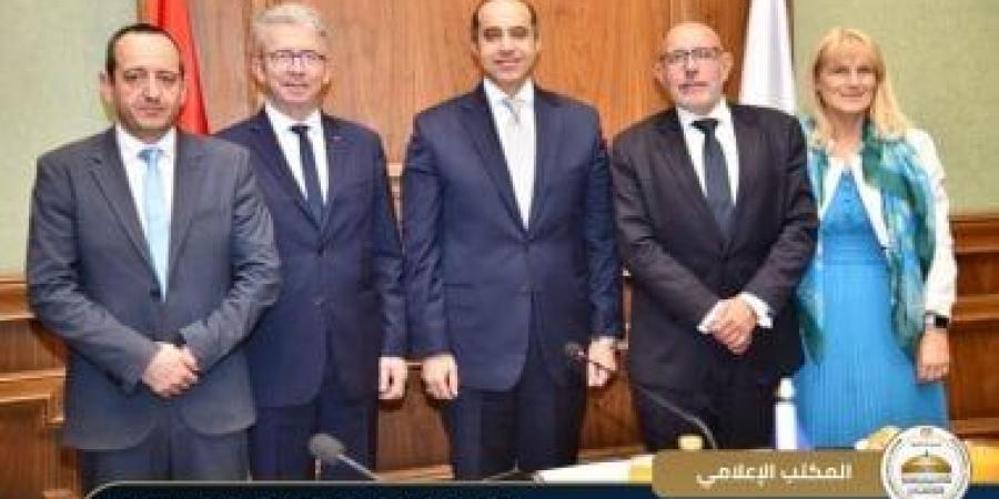 محمود فوزي لوفد البرلمان الأوروبى: نرتب لعقد القمة المصرية الأوروبية - كورة نيوز