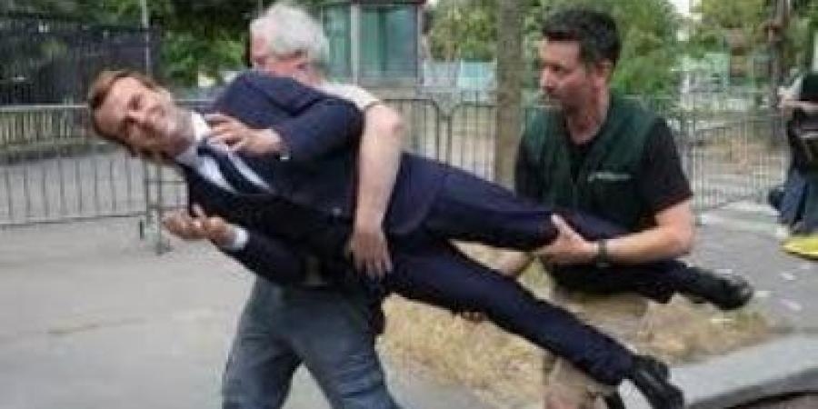 سرقة تمثال شمع لماكرون من متحف بباريس قيمته 40 ألف يورو.. اعرف السبب - كورة نيوز