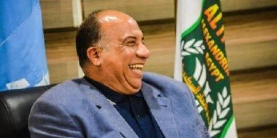 محمد مصيلحى يرفض التراجع عن الاستقالة رغم تمسك المجلس ببقائه - كورة نيوز