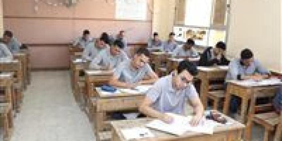 إجابات
      امتحان
      الإنجليزي
      للصف
      الثالث
      الإعدادي
      الترم
      الثاني
      2025
      بالشرقية..
      تعرف
      عليها
      الآن - كورة نيوز