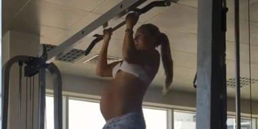 هل يجب عليك أداء تمارين العقلة يوميًا؟.. اعرف فوائدها وآثارها الجانبية - كورة نيوز