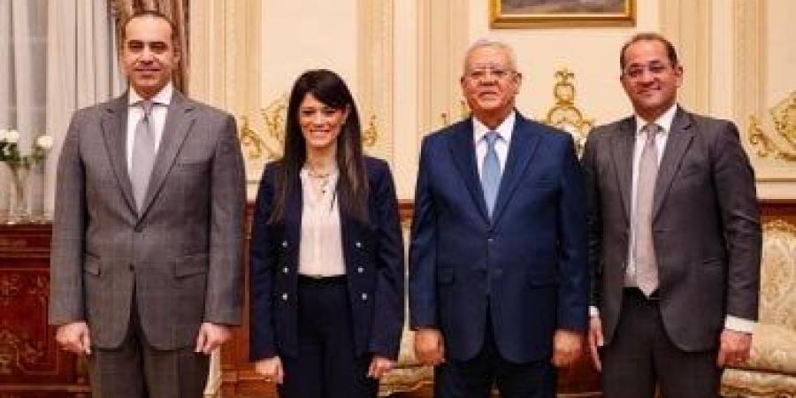 الحكومة: التعاون مع مجلس النواب يعكس التزام الجميع بالعمل لمصلحة الوطن والمواطن - كورة نيوز