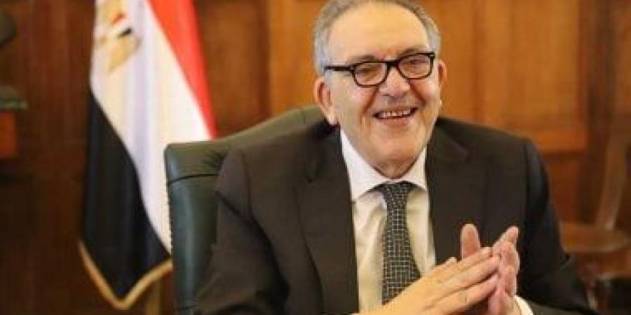 "أموى" و"الوكيل" يكرمان أوائل الدورات المتميزة للتخليص الجمركى - كورة نيوز