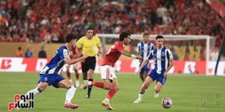 3 تغييرات دفعة واحدة.. الأهلى يشرك بن شرقى وجراديشار وعمر كمال أمام بوروتو - كورة نيوز