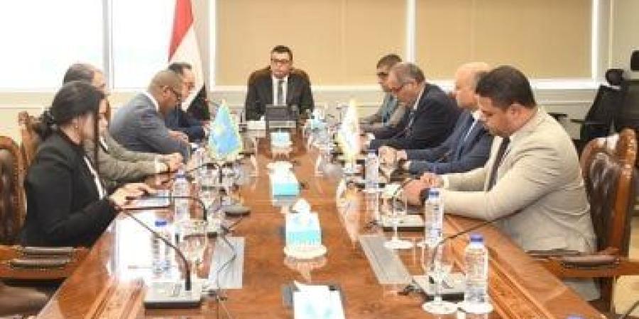 وزير الإسكان يستقبل الرئيس التنفيذى لشركة "تايتان كابيتال" اليابانية لبحث مجالات التعاون - كورة نيوز