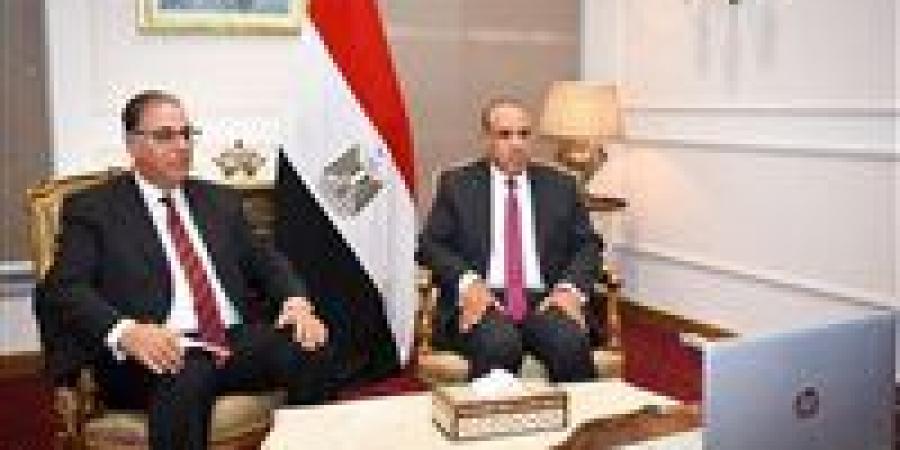 عاجل..
      وزير
      الخارجية
      يشارك
      في
      إطلاق
      الصالون
      الثقافي
      للمصريين
      بالخارج - كورة نيوز