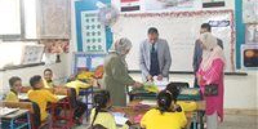 وكيل
      تعليم
      الجيزة
      يتفقد
      مدارس
      الحوامدية
      وأبو
      النمرس - كورة نيوز