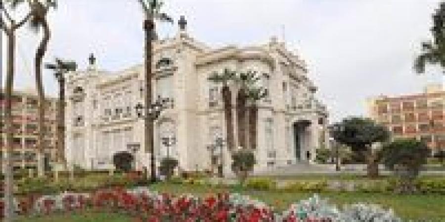 خدمات
      علاجية..
      قرارات
      وزارة
      المالية
      لأساتذة
      جامعة
      عين
      شمس - كورة نيوز