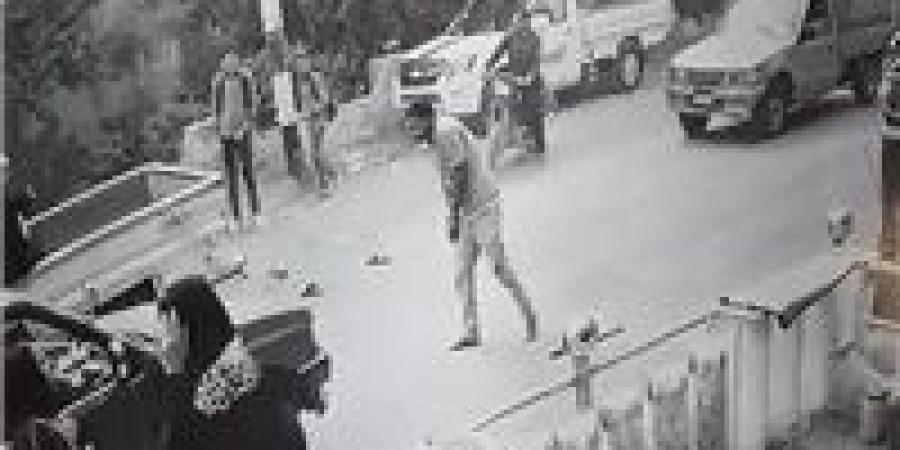 عاجل..
      التفاصيل
      الكاملة
      لحبس
      المتهم
      بقطع
      يد
      مواطن
      ومعاكسة
      شقيقته - كورة نيوز