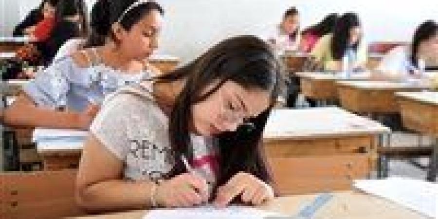 موعد
      امتحانات
      نصف
      العام
      لصفوف
      النقل
      والشهادة
      الإعدادية
      2026 - كورة نيوز