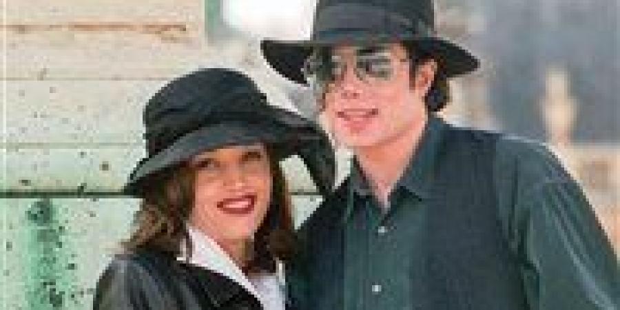 تقرير
      وفاة
      مايكل
      جاكسون
      يكشف
      مفاجآت
      صادمة..
      ما
      قال؟ - كورة نيوز