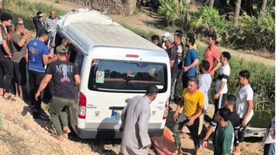 3 وفيات و 6 مصابين .. ننشر اسماء ضحايا تصادم ميكروباص بجرار زراعي بكفرالشيخ