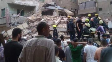 7 ساعات تحت الأنقاض.. استخراج صغيرة على قيد الحياة من أسفل عقار حدائق القبة المنهار