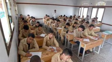 الحوثيون يعقّدون إجراءات الحصول على نتائج اختبارات الصف التاسع لنهب الطلاب ماليًا
