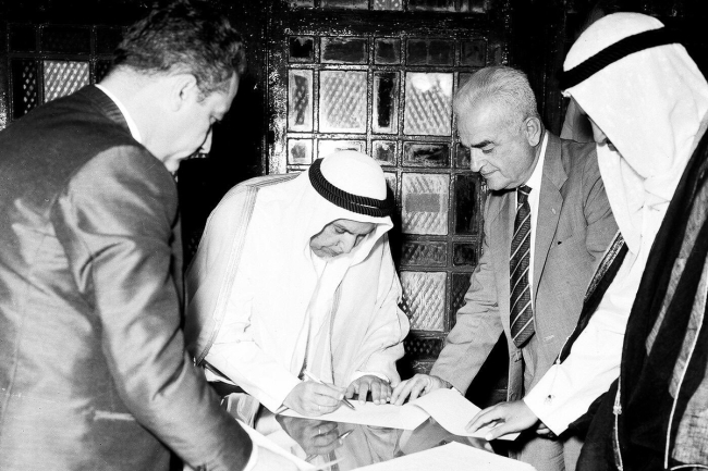 الكويت تحتفل بالذكرى الـ 64 للاستقلال والنهضة الشاملة