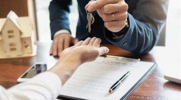 المستندات المطلوبة والرسوم.. طريقة تسجيل شقة في الشهر العقاري لعام 2025