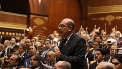 المعلم حجر الزاوية في التعليم ودعوة لرفع معايير القبول بكليات التربية