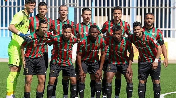 بث مباشر.. مشاهدة مباراة مولودية وهران وإتحاد الجزائر في الدوري الجزائري