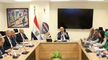تعزيز الشراكة مع القطاع الخاص ورفع كفاءة وتحفيز العاملين لدعم التنمية المستدامة
