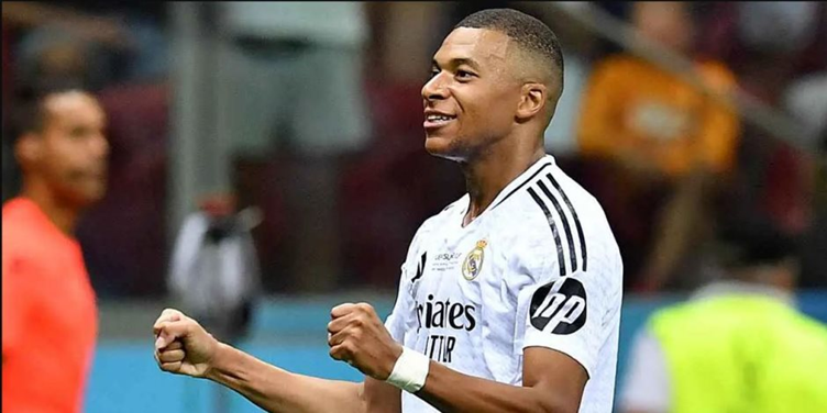 ريال مدريد يعلن نقل مبابى للمستشفى بعد التعادل مع الهلال السعودى –