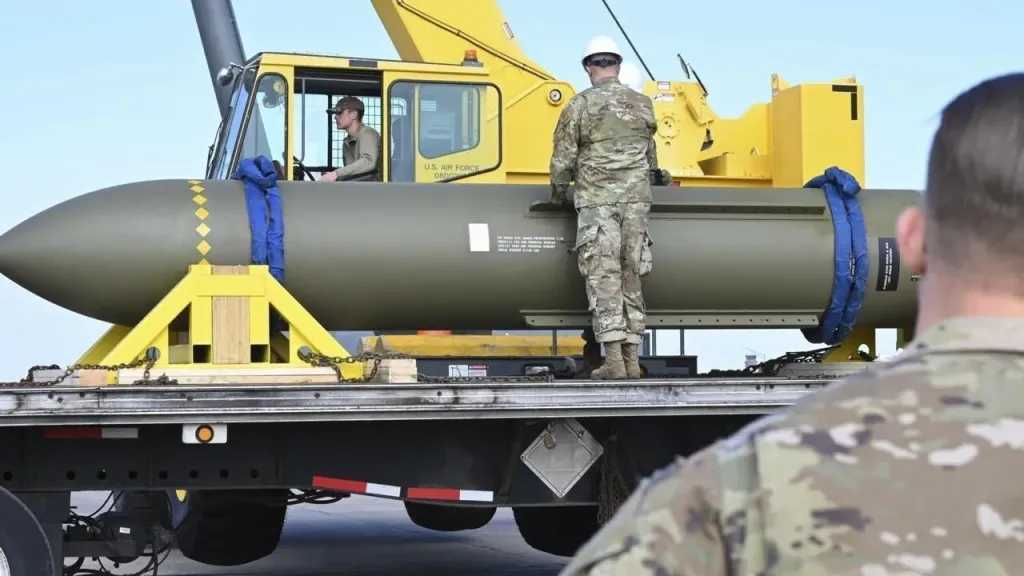 ما هي قنبلة GBU-57 الأمريكية الوحيدة القادرة على تدمير منشأة فوردو الإيرانية تحت الأرض؟