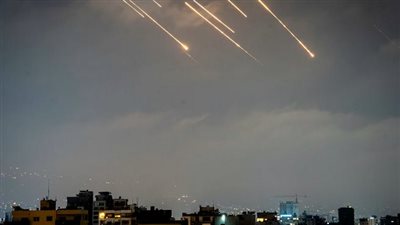 متى تنتهي الحرب الإسرائلية الإيرانية.. خبير اقتصادي يجيب